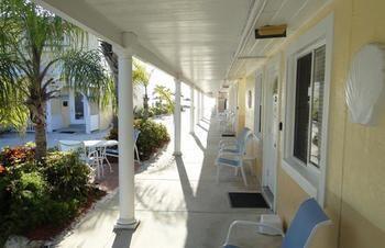 White Sands Beach Resort Holmes Beach Eksteriør bilde